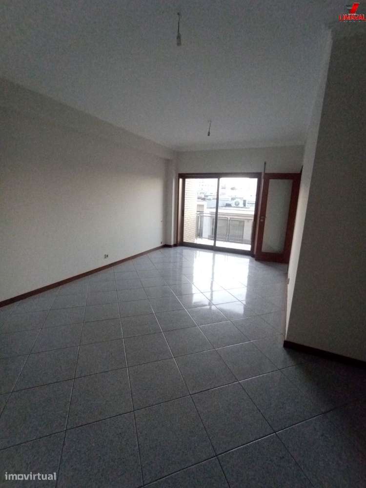 T1+1 Mobilado F2-1º Direito Trás - Grande imagem: 5/13