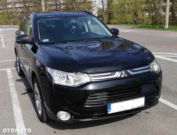 Mitsubishi Outlander 2.2 DID Instyle Navi - 4