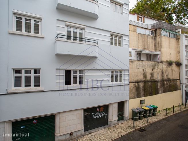 APARTAMENTO T2 RENOVADO, PRÓXIMO DO JARDIM DO PRÍNCIPE REAL-30