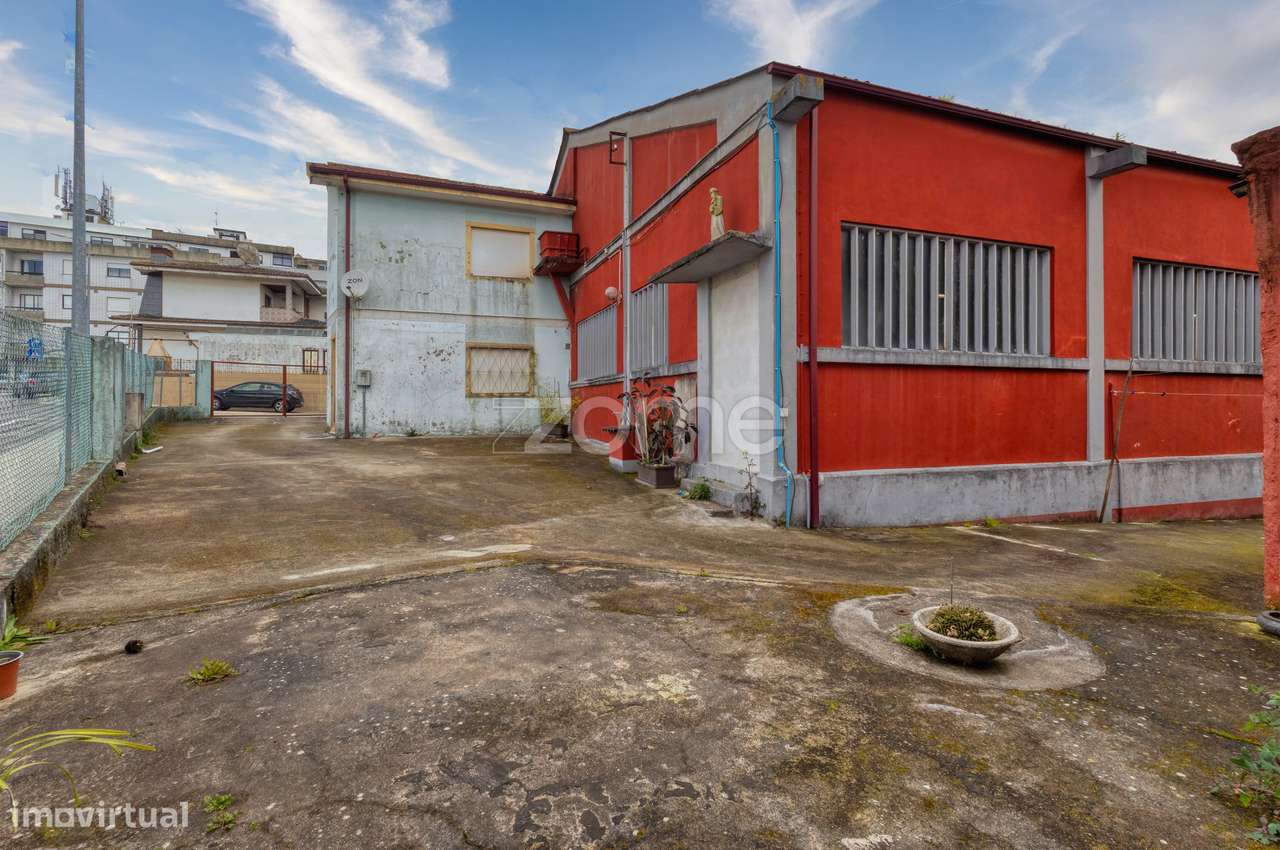 Armazéns de 1750m² c/ escritório e Potencial Habitacional em São Ro...-19