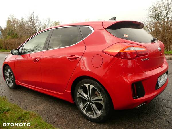 Kia Ceed 1.6 CRDi SCR GT-Line - 30