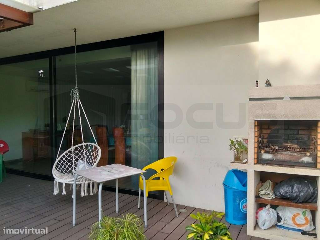 Moradia T4 de arquitetura contemporânea, às portas da cidade - AVEIRO-30