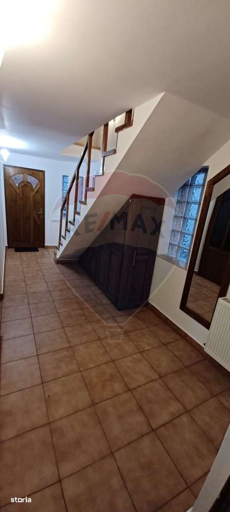 DE INCHIRIAT: Casă / Vilă P+1 - Zona Centrala BAIA MARE - Imagine principală: 4/18