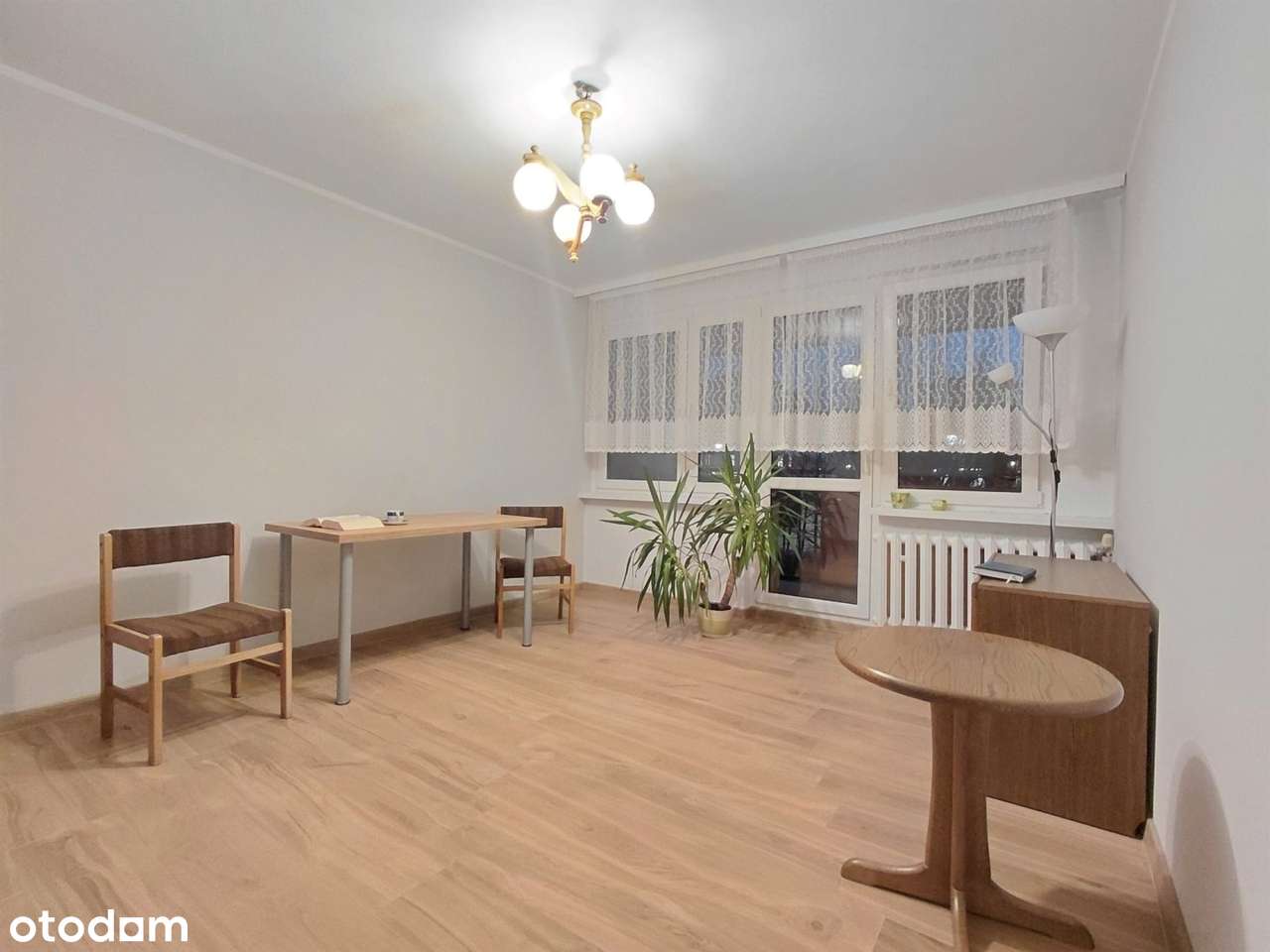 3-pokoje,balkon,okolice Urzędu Miasta-4