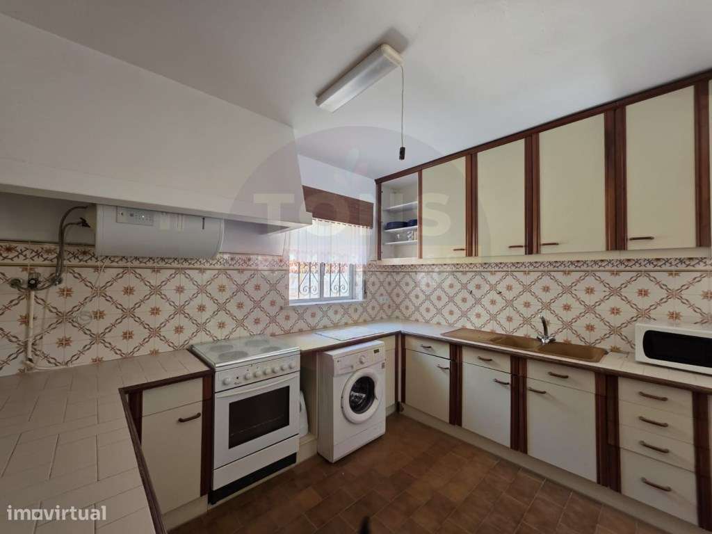 Moradia Isolada com AL-8