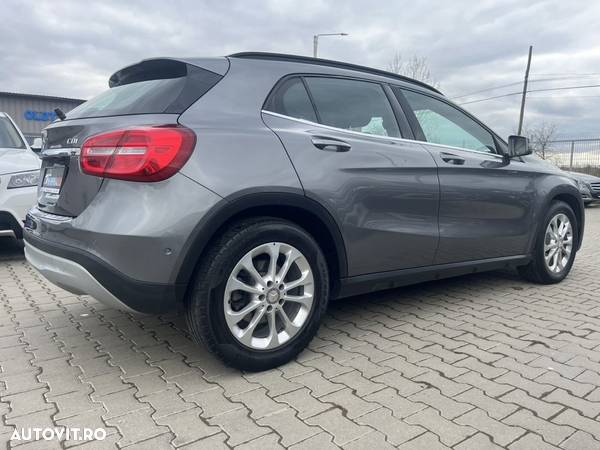 Mercedes-Benz GLA - 3