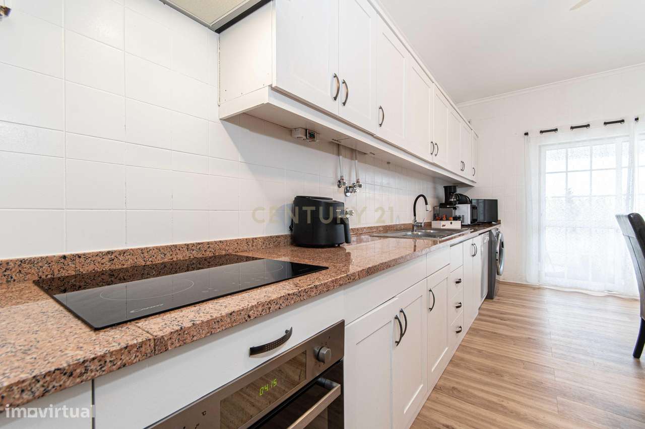 Apartamento Renovado em Samora Correia, Benavente-11