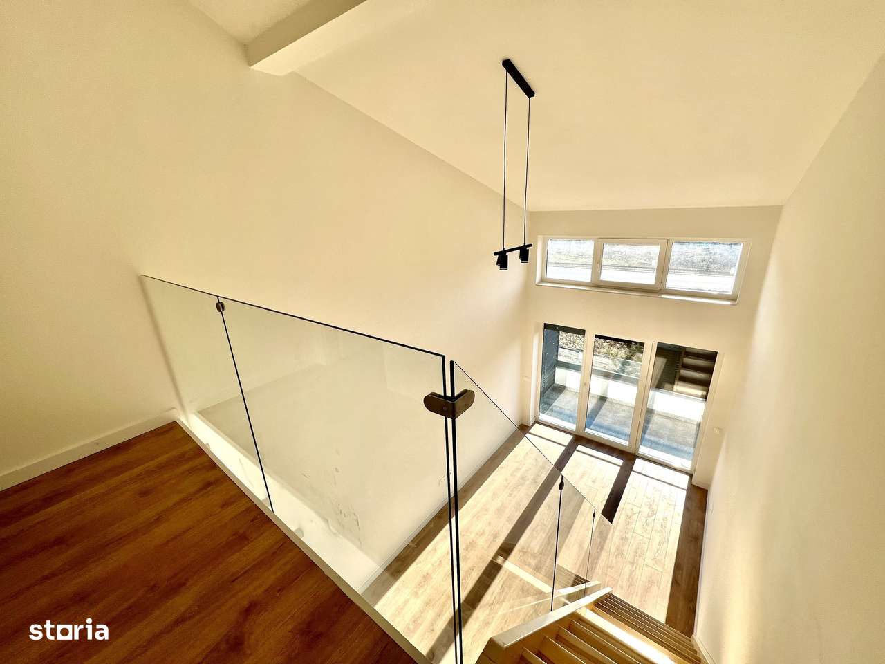 Penthouse nou - intabulat, mobilat+utilat - Imagine principală: 2/8