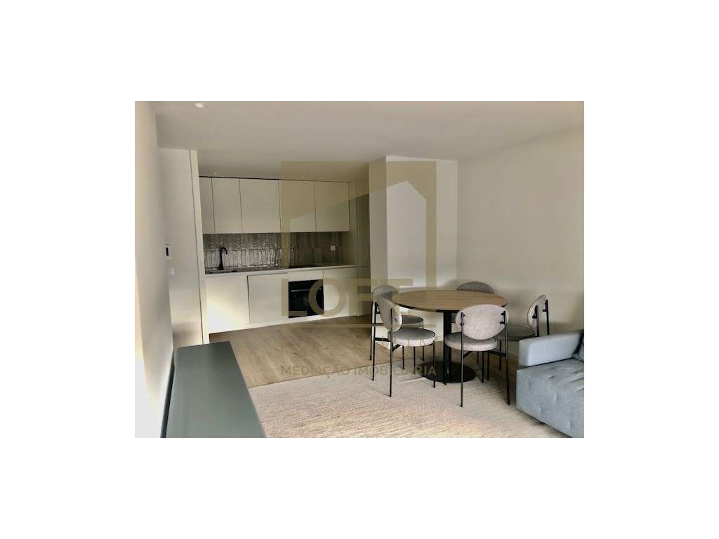 Apartamento T1 com 2 Frentes , Terraço, Totalmente Mobilado e Equip...-22