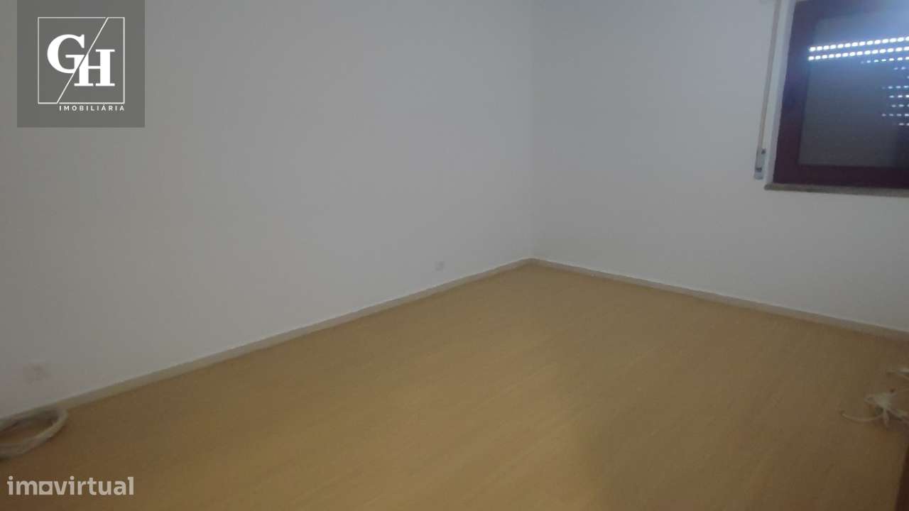 Apartamento duplex T3 no centro de Famalicão-13