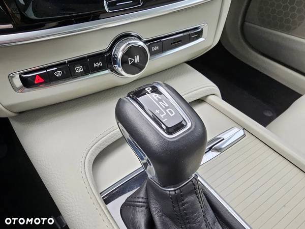Volvo V90 D4 Geartronic - 27