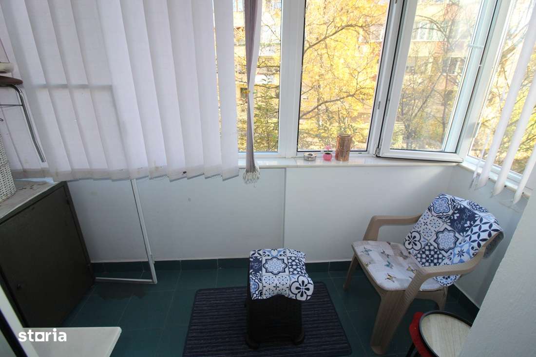 Vând apartament 3 camere în Hunedoara, zona OM-Str.Marțișorului, et.2-7