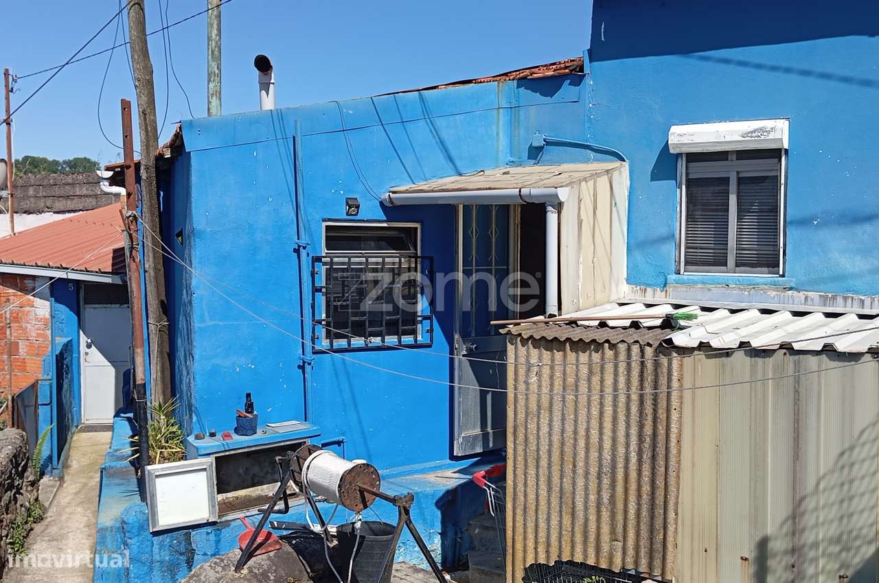 Moradia Típica do Porto em ilha junto ao terminal de Campanhã - Grande imagem: 3/13