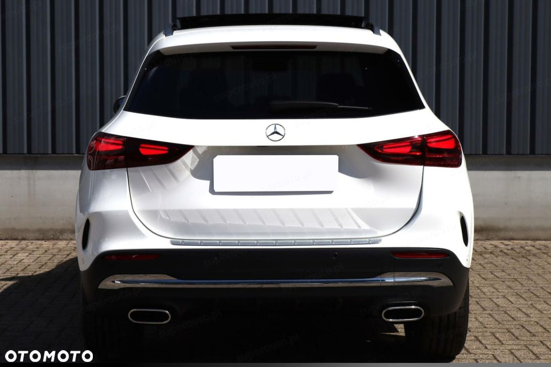 Mercedes-Benz GLA 200 AMG Line - 5