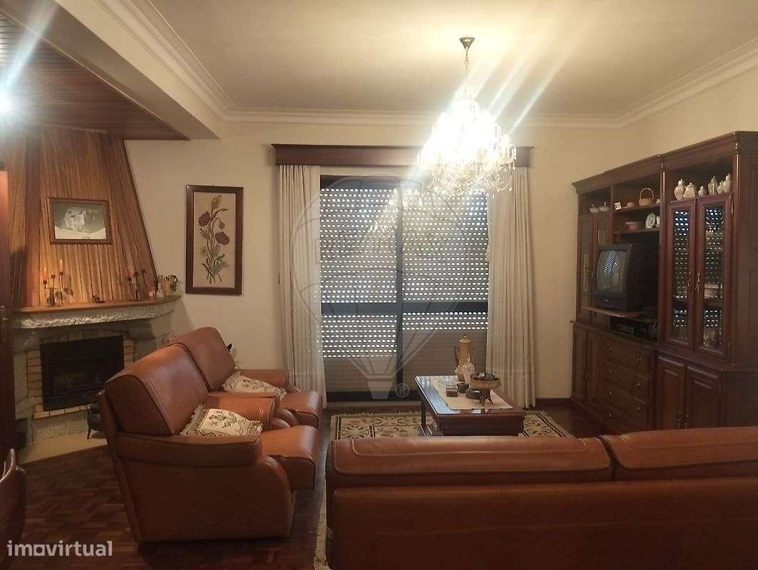 Moradia T5 para venda-22