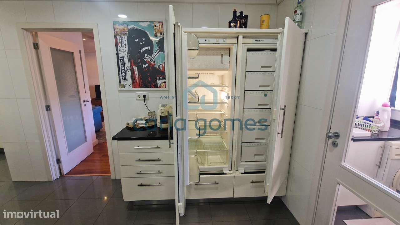 APARTAMENTO T3 C/ 2 SUITES L. GARAGEM ELEVADOR | MAFAMUDE, V. N. GAIA-15