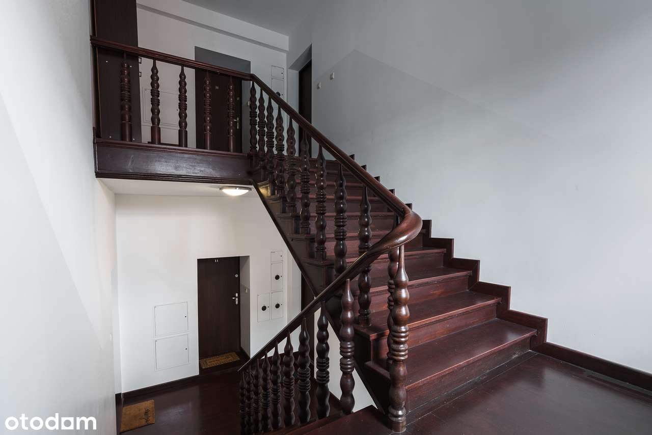 Piękne mieszkanie poddaszowe w kamienicy w CENTRUM, wysoka jakość-17