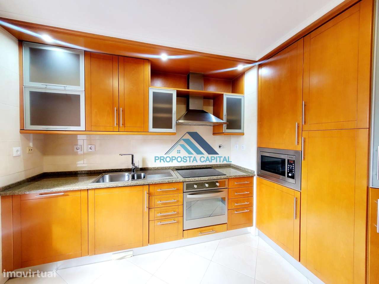 APARTAMENTO T3 C/ 4 LUGARES DE ESTACIONAMENTO | COLINAS DO CRUZEIRO-15