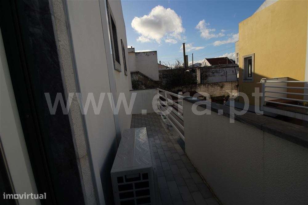 Moradia Geminada 4 quartos, Venda-19