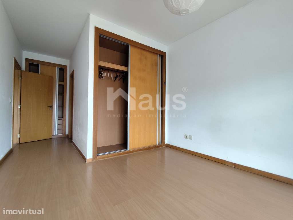 T3 com 2 lugares de parqueamento - Vila Serena-5