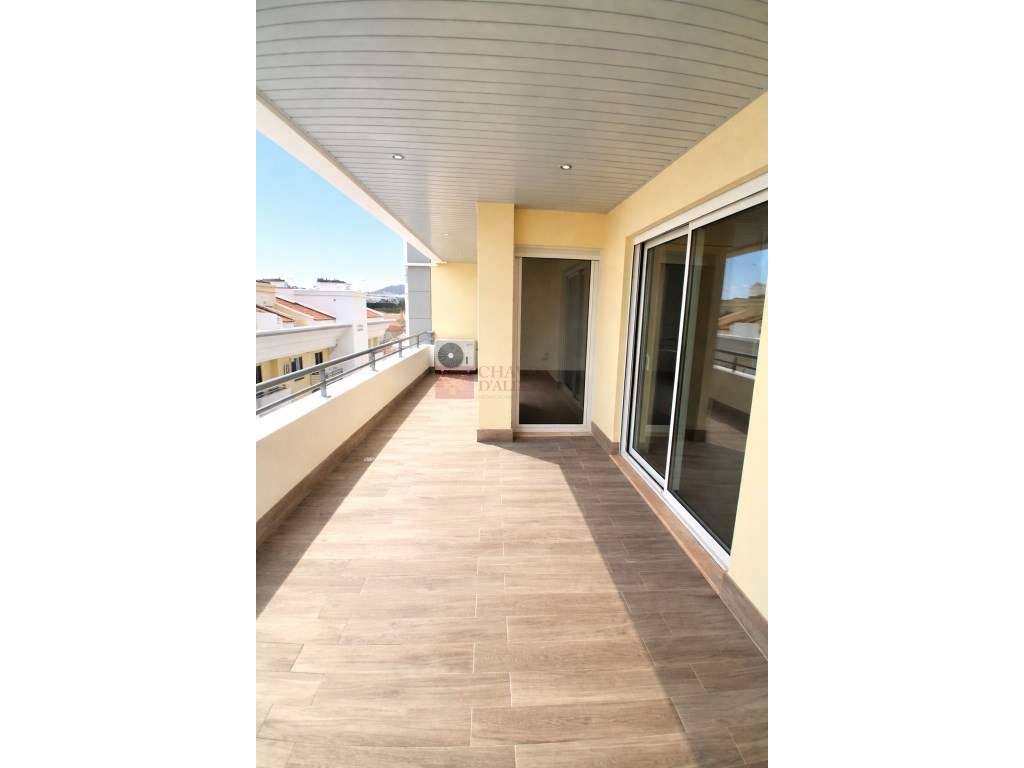 Malveira - Centro - T2 a estrear com terraço e garagem-7