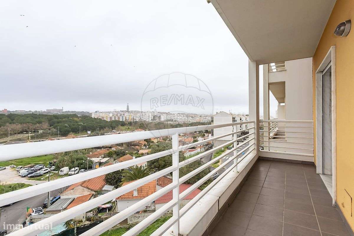Apartamento T3 à venda em Feijó-35
