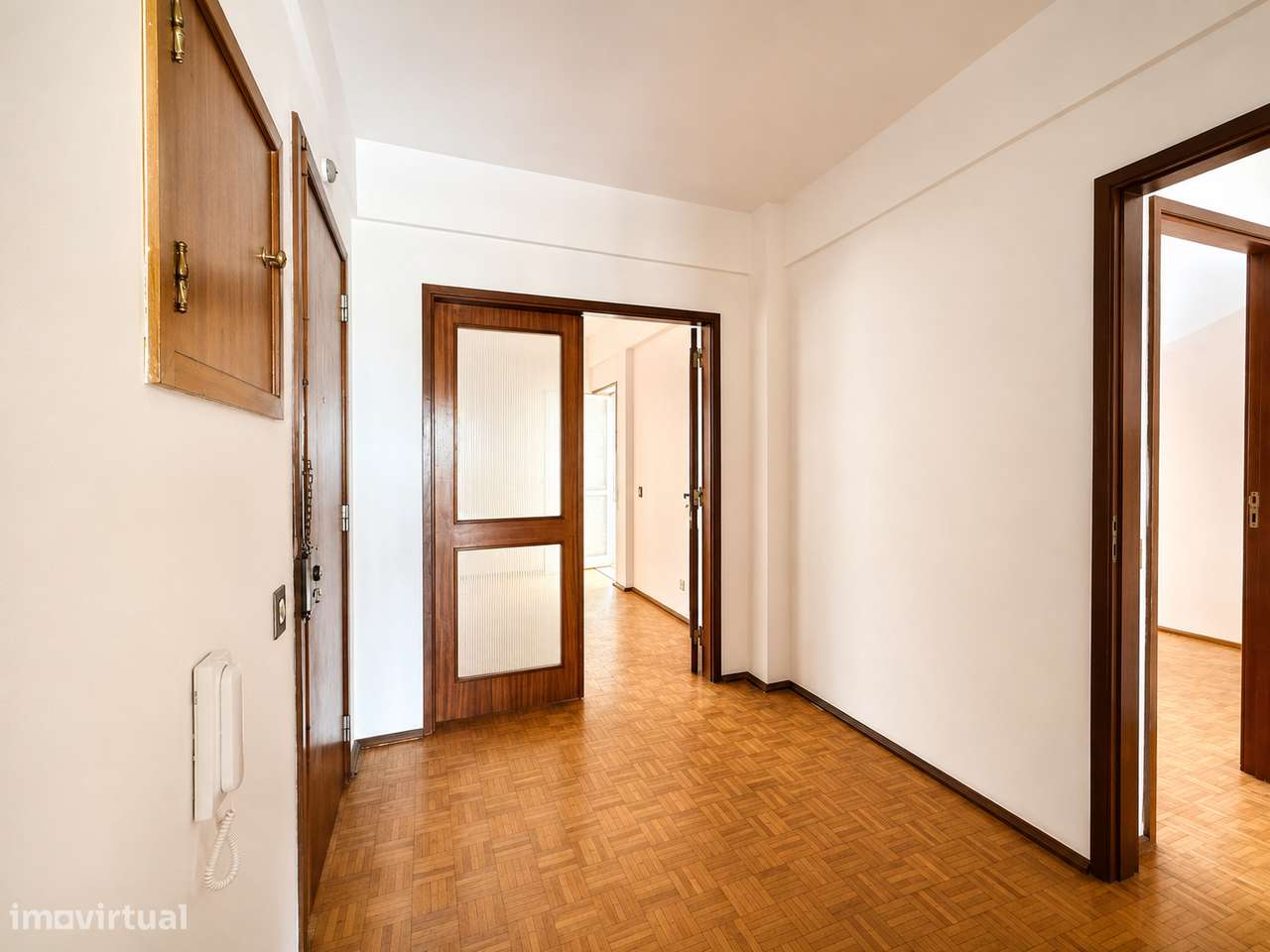 T3 no Bairro do Liceu em Setúbal com Elevador e Varandas-4
