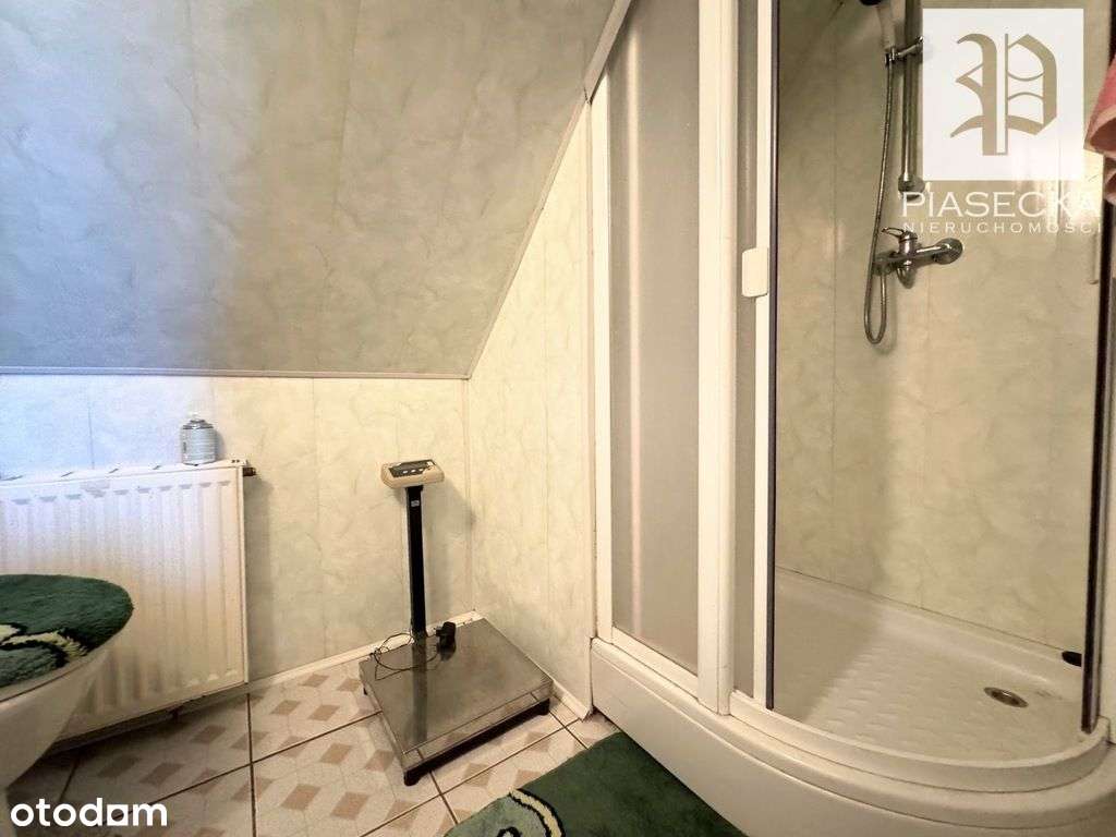 Dom z dużą działką, fotowoltaiką i pompą ciepła-17