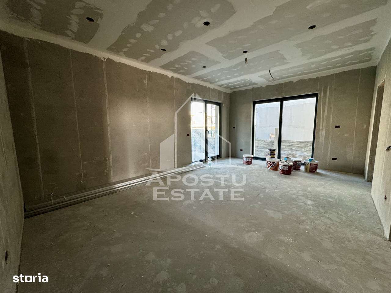 Duplex cu 5 camere, despartit prin camera tehnica, finisaje la alegere - Imagine principală: 2/20