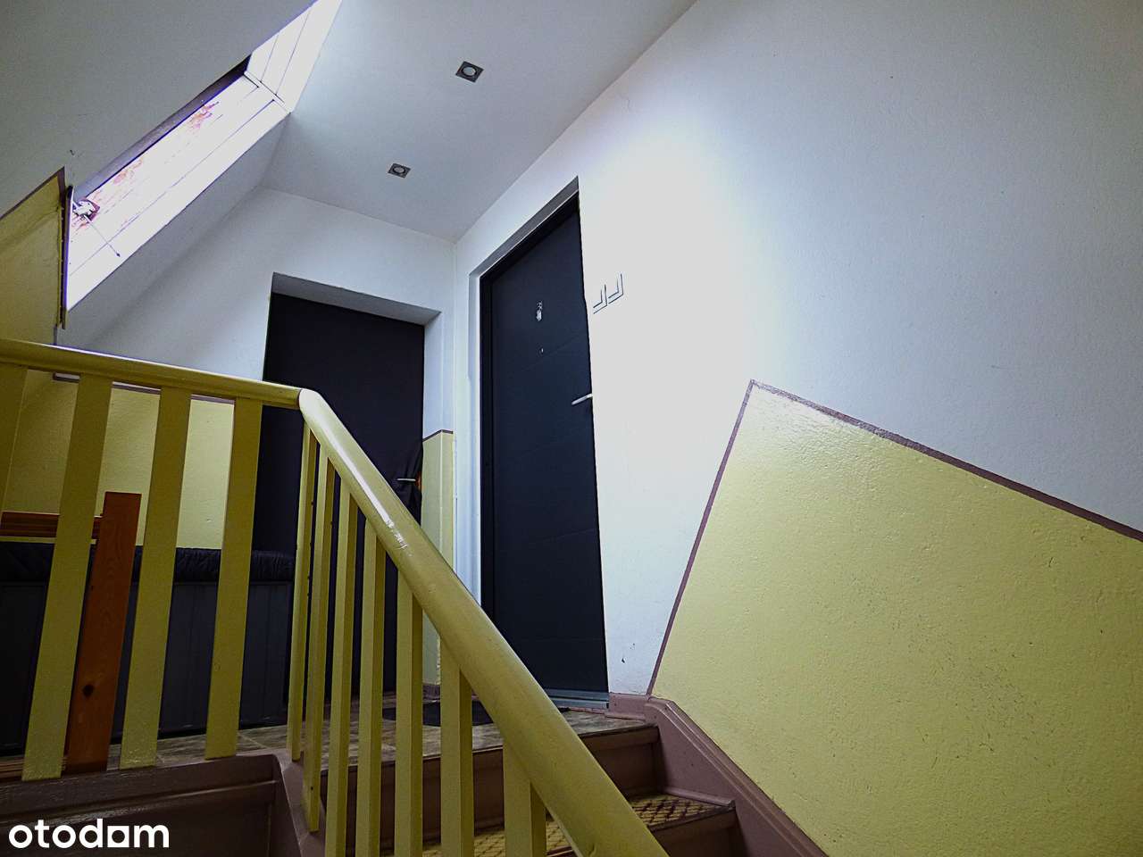 Komfortowe 2 pokoje, garaż, ogród,  klimatyzacja of.2523M-16