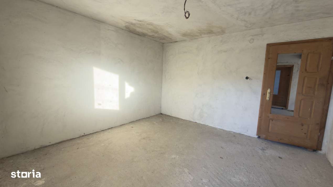 Casa generoasa cu teren de 1186 mp intravilan-Retevoiesti -Pietrosani--14