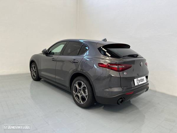 Alfa Romeo Stelvio 2.2 D Sprint AT8 - 5