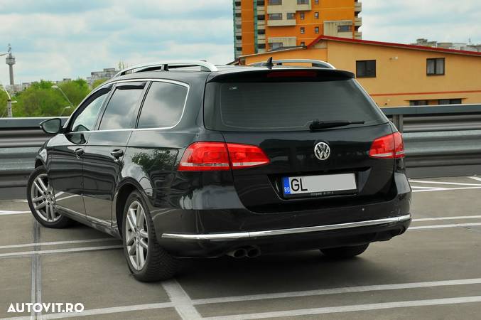 Volkswagen Passat Variant 2.0 Blue TDI DSG SCR Highline - 2