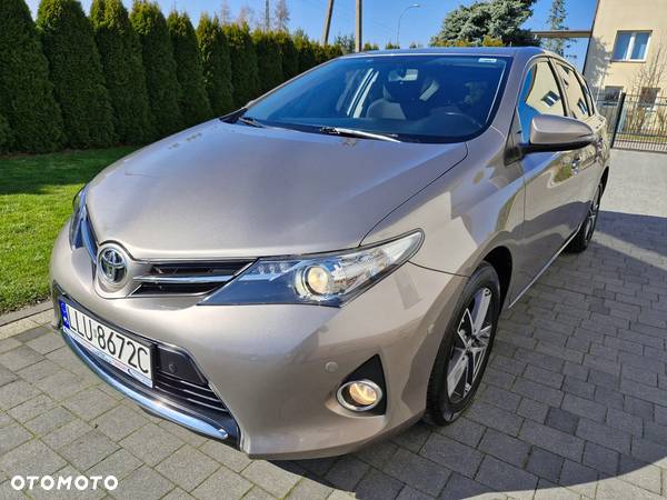 Toyota Auris - 18