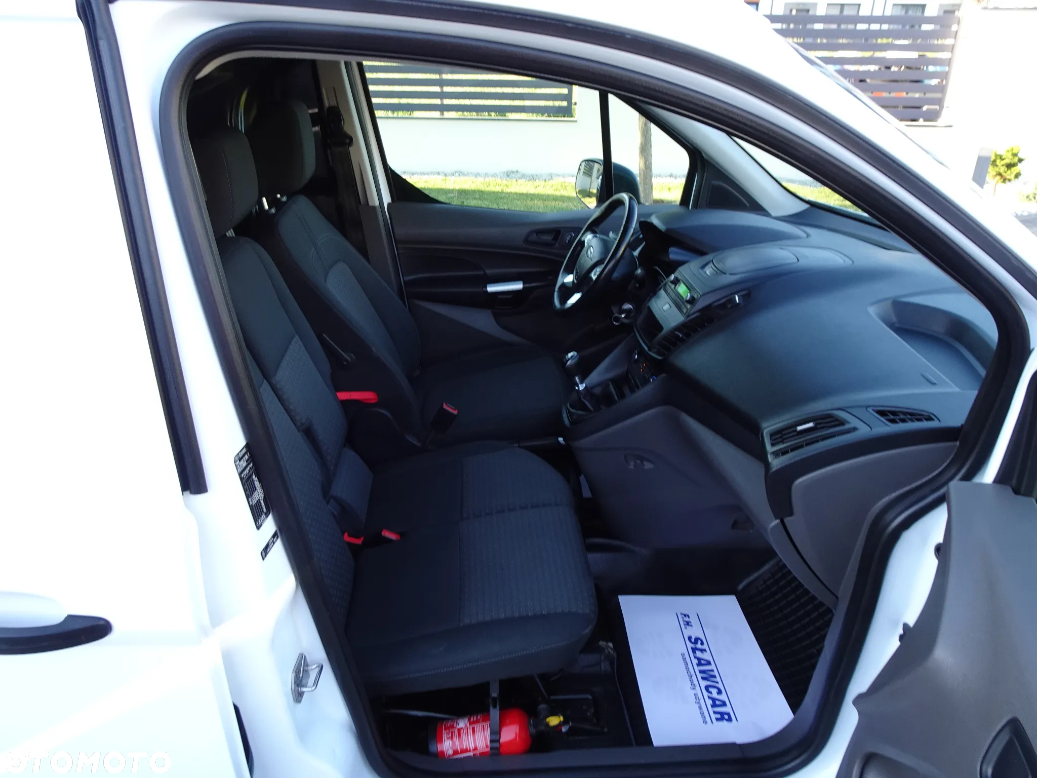 Ford Transit Connect - 14