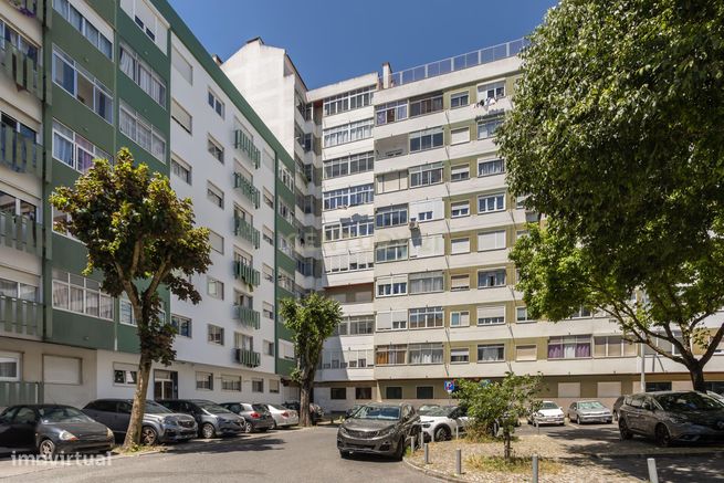 Apartamento T1+1 em Amadora com Elevador-19