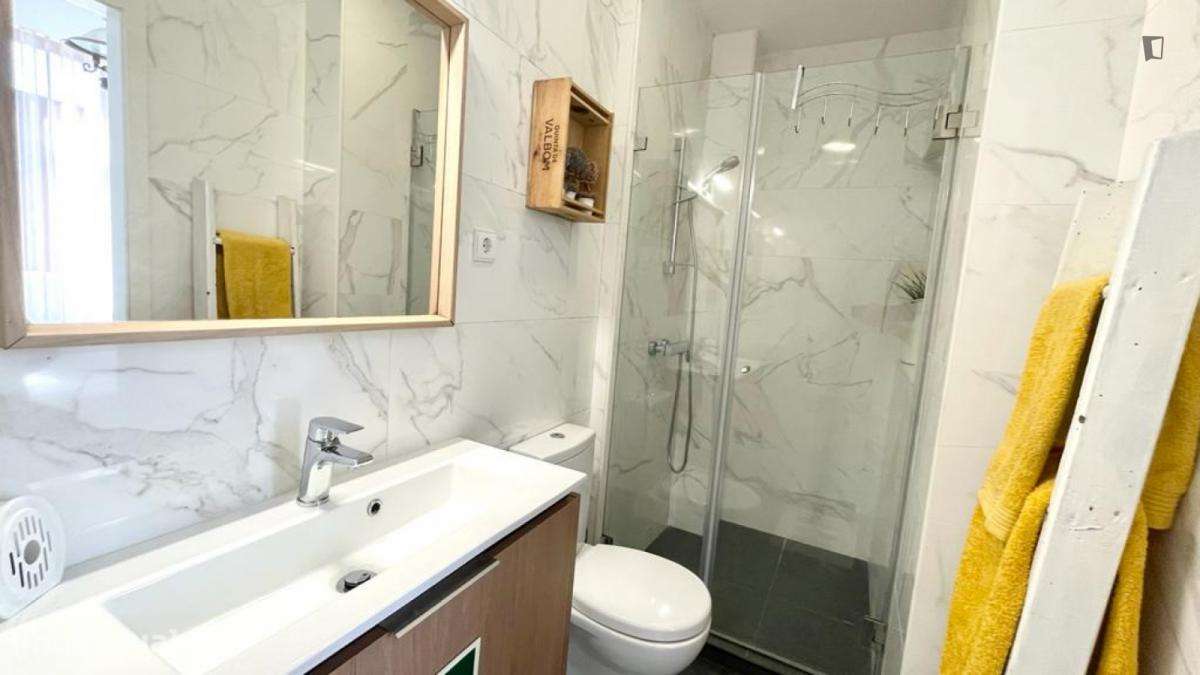 Apartamento com 1 quartos - localizado em Cedofeita Porto - Grande imagem: 3/6