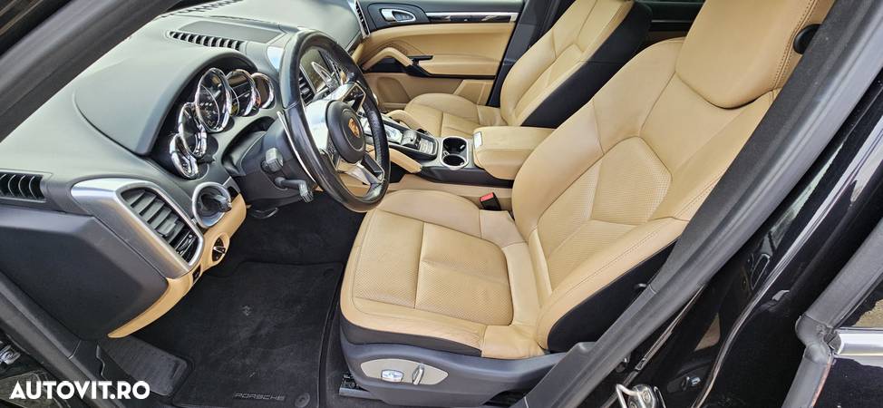 Porsche Cayenne Diesel Tiptronic S - 5