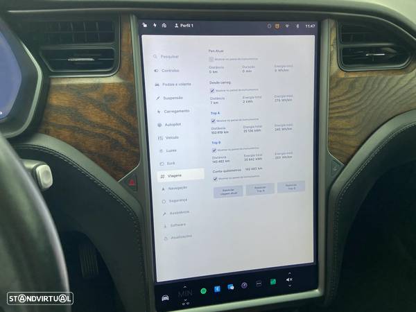 Tesla Model X 100D - 18