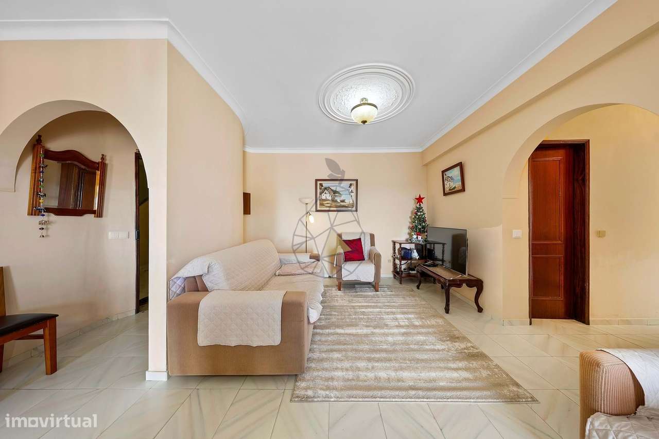 Apartamento T2 virado a Sul , com Garagem na Vila Rosa - Portimão-31