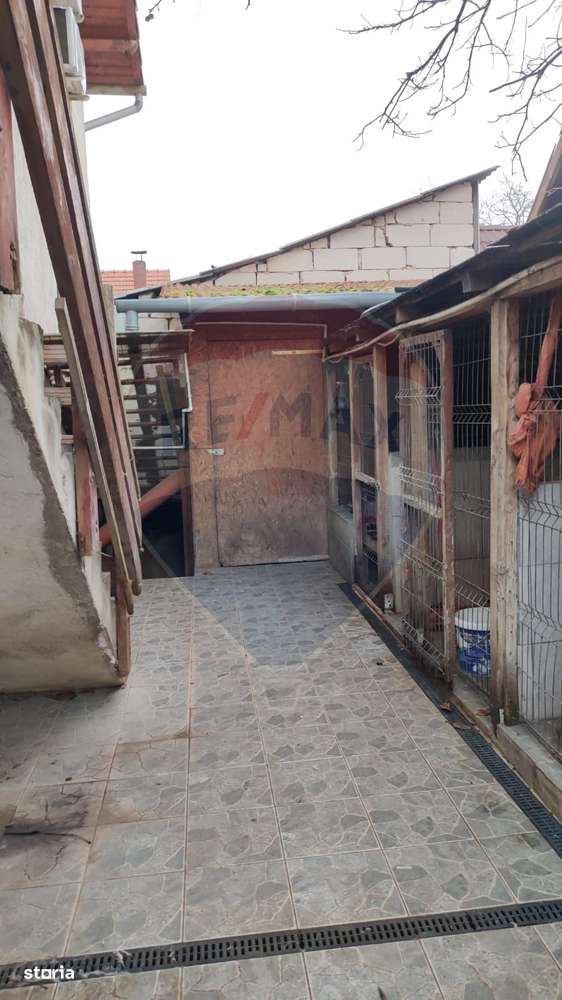 Casă 7 camere si curte, zona Metro Oradea, de vanzare-19