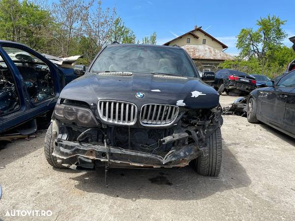 Dezmembrez BMW X5 E70 NFL / FL / LCI / M Pachet motor calculator cutie viteze usa aripa capota haion trager bara faruri xenon stop interior jante navigatie oglinzi plafon praguri volan etc - 20