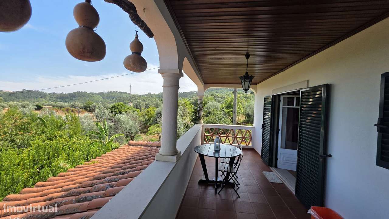 Excelente Oportunidade de Investimento como Moradia e Alojamento Turí-38