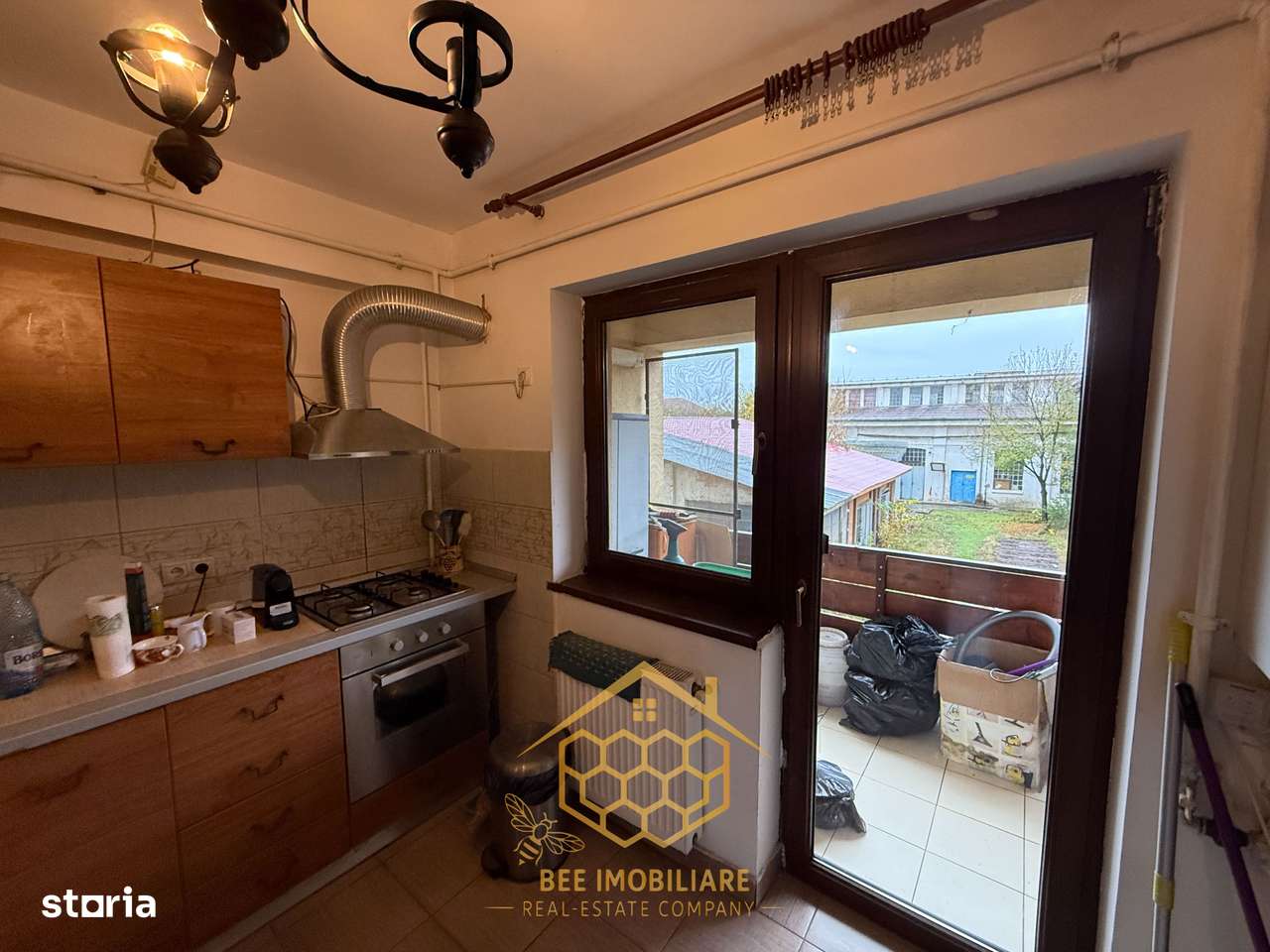 Apartament spatios 3 camere la 10 minute de centru cu loc de parcare-3