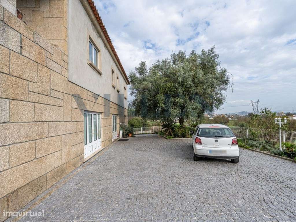 Moradia T5 Individual em Oliveira Santa Maria, Vila Nova de Famalicão - Grande imagem: 4/41