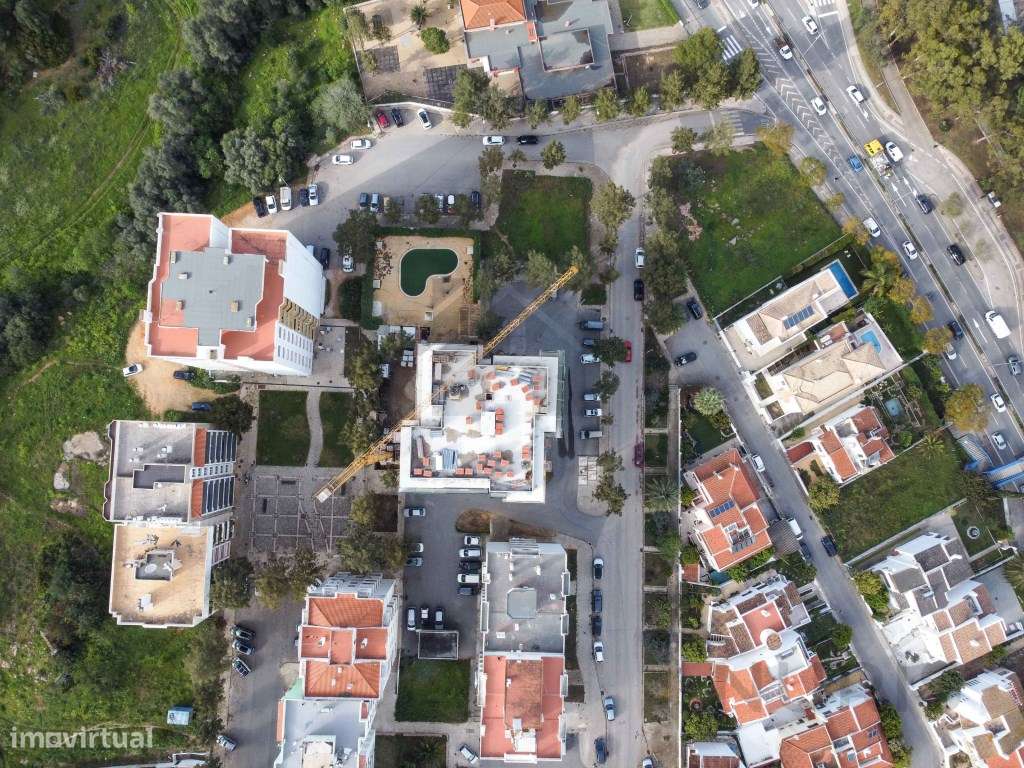Apartamento T4 para Venda em Portimão-21