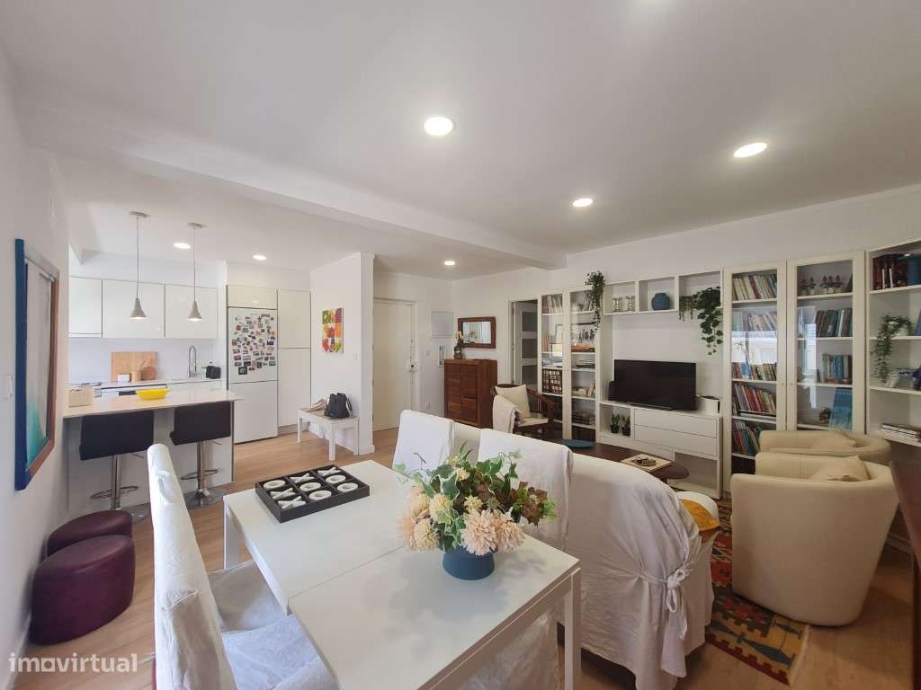 Vende-se T2+1 remodelado no centro-28