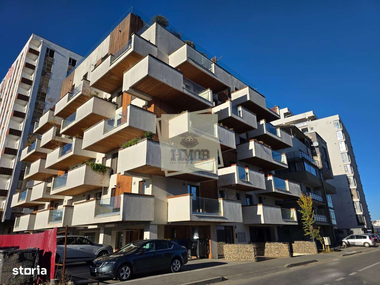 Apartament de LUX 3 camere 2 bai 2 balcoane si piscina zona Mall - Imagine principală: 1/19