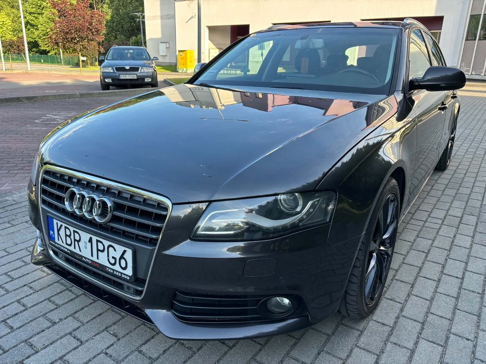 Audi A4 B8 2.0 TDI DPF Attraction 2009