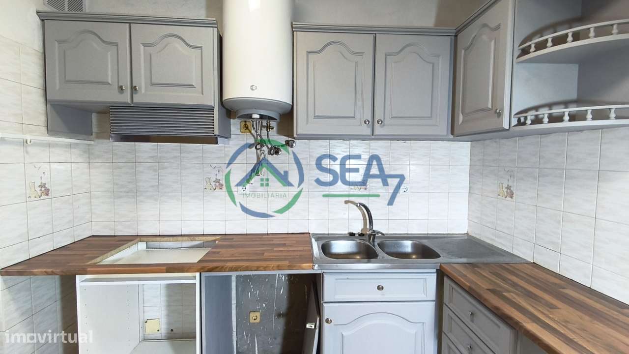 Apartamento T2 na praia da Amorosa, Chafé-8